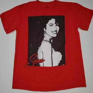 Selena - Red Graphic Tee ( official Selena merchandise)